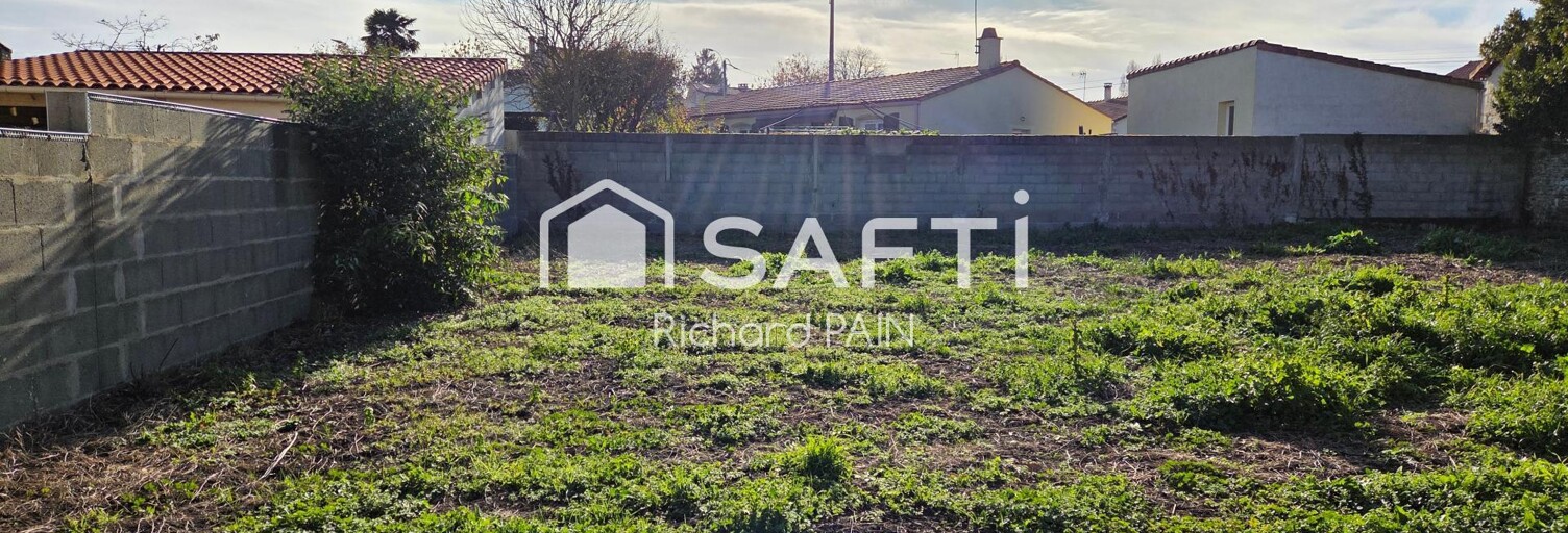 Terrain  587 m² à vendre à Frontenay-Rohan-Rohan (79270)