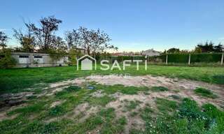 Terrain  1973 m² à vendre à Peyrolles-en-Provence (13860)