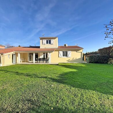 Maison 5 pièces 349000 €