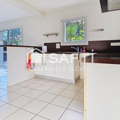 Maison 5 pièces 381672 €