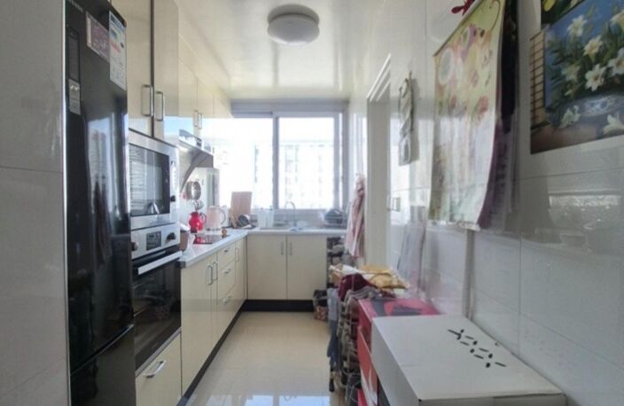 Appartement 64m2 3/4 pièces avec nombreux rangements cave et parking nominatif — photo 2