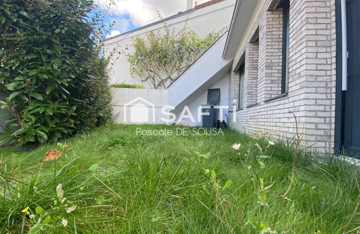 Appartement de 5 pièces avec 3 chambres en duplex inversé avec petit jardin — photo 4
