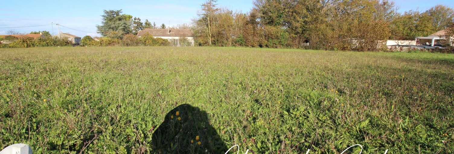 Terrain  1570 m² à vendre à La Foye-Monjault (79360)