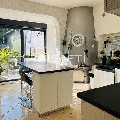 Immeuble  315000 €