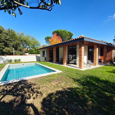 Maison 5 pièces 2200 €