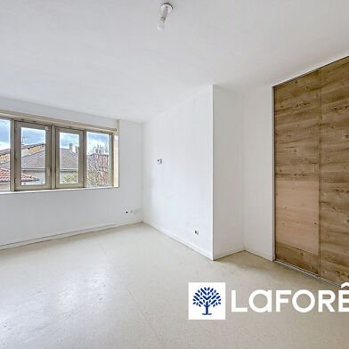 Appartement 3 pièces 730 €