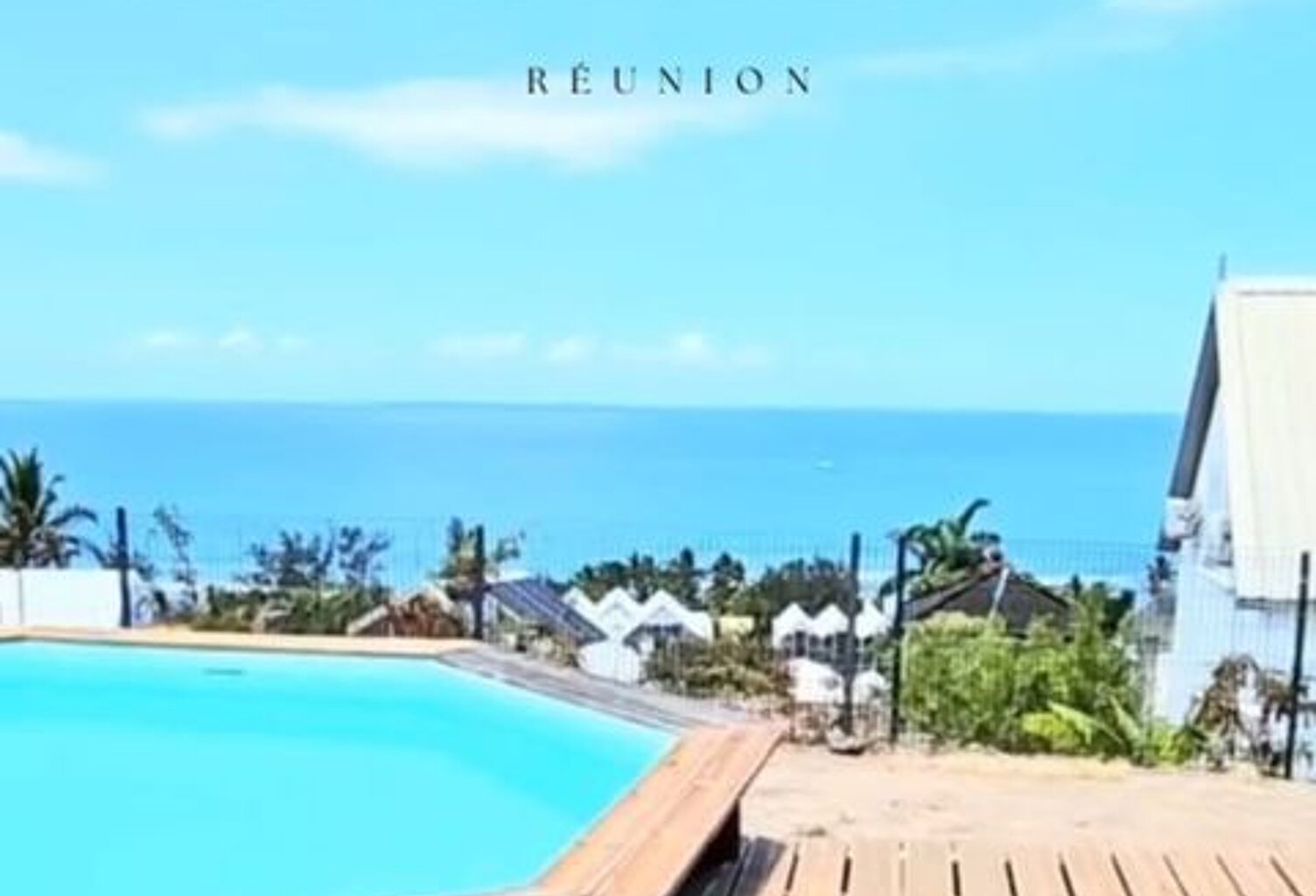 villa vue mer au centre de St Gilles Les Bains — photo 1