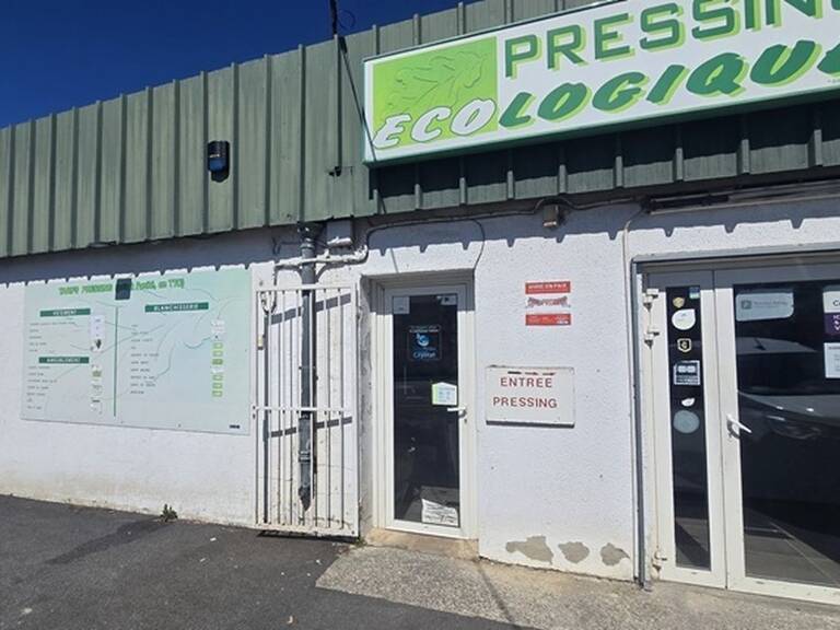 Fonds de commerce Pressing Écologique — photo 1