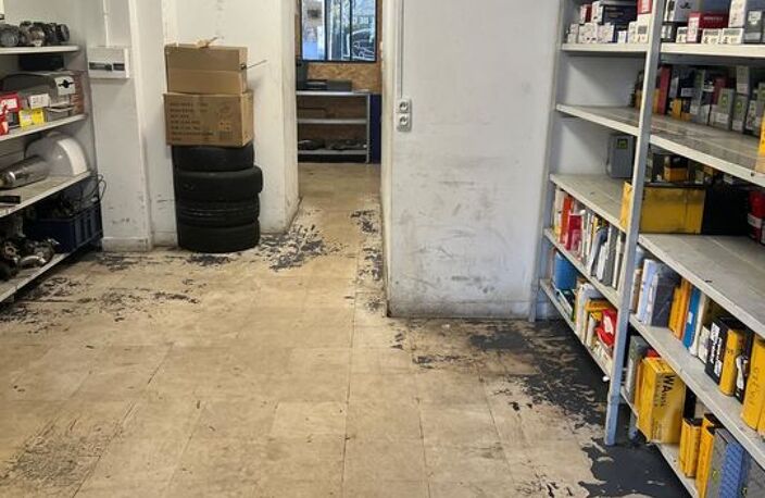 Vente Fonds de Commerce  Local Commercial 110 m² , Zone — photo 4