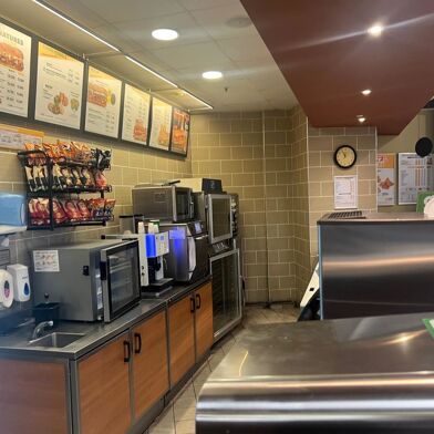 Commerce 3 pièces 180000 €