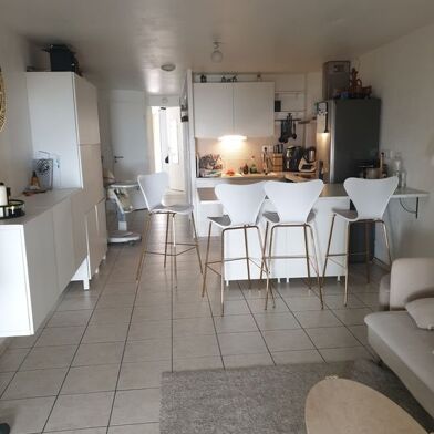 Immeuble  257250 €