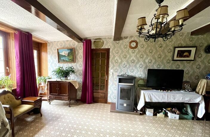 Ancienne ferme avec dépendances à vendre à — photo 2