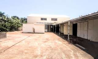 Local industriel 4 Pièces 1200 m² à vendre à Sainte-Marie (97438)