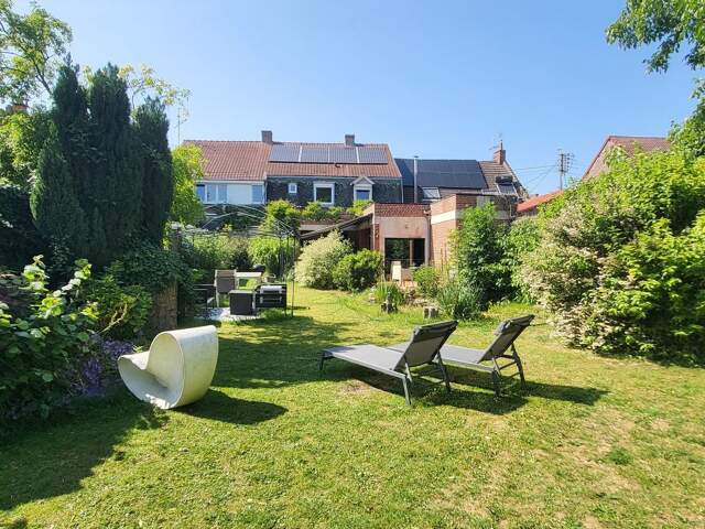 Grande maison 6CH sur 2000m² avec garage et dépendances — photo du bien