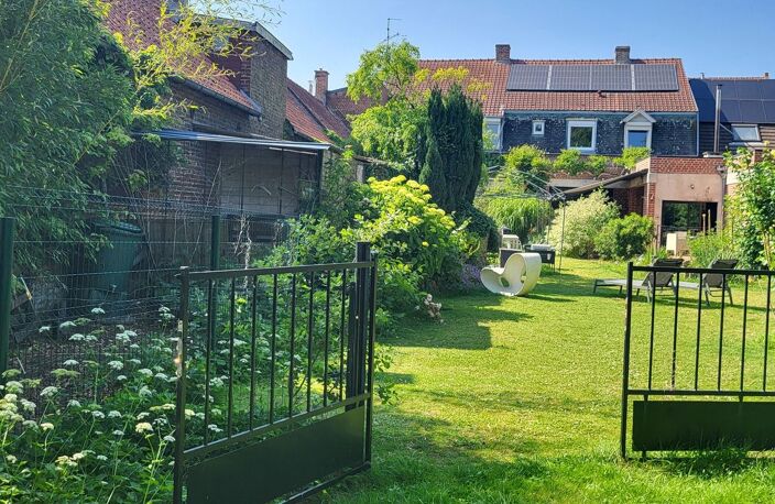 Grande maison 6CH sur 2000m² avec garage et dépendances — photo 2
