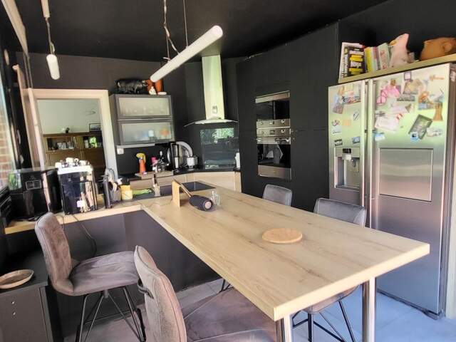 Grande maison 6CH sur 2000m² avec garage et dépendances — photo du bien