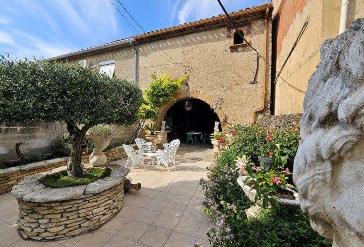 TRES BELLE PROPRIETE AVEC PISCINE AU SEL terrain 3000m² — photo 1