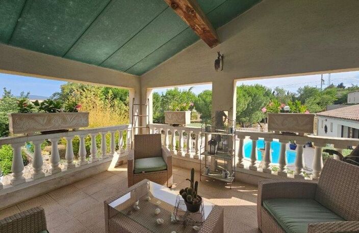 TRES BELLE PROPRIETE AVEC PISCINE AU SEL terrain 3000m² — photo 2