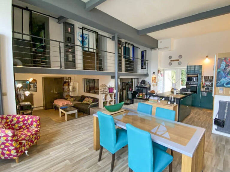 LOFT — photo 1