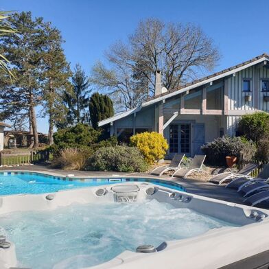 Maison 8 pièces 525000 €