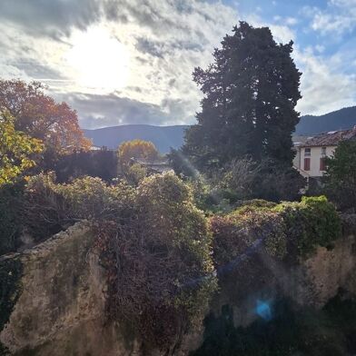 Appartement 4 pièces 255000 €