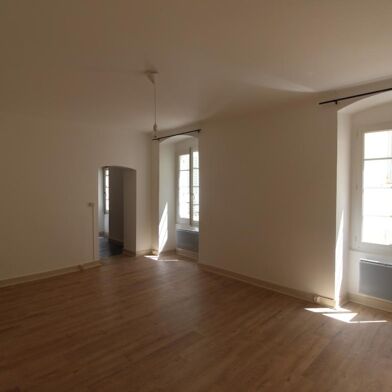 Appartement 2 pièces 750 €