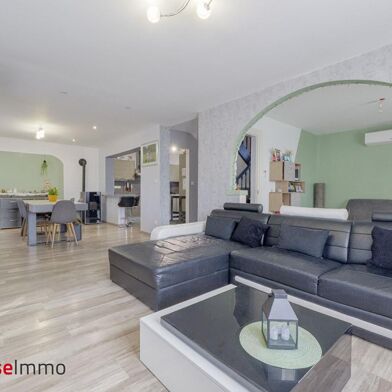 Maison 7 pièces 239500 €