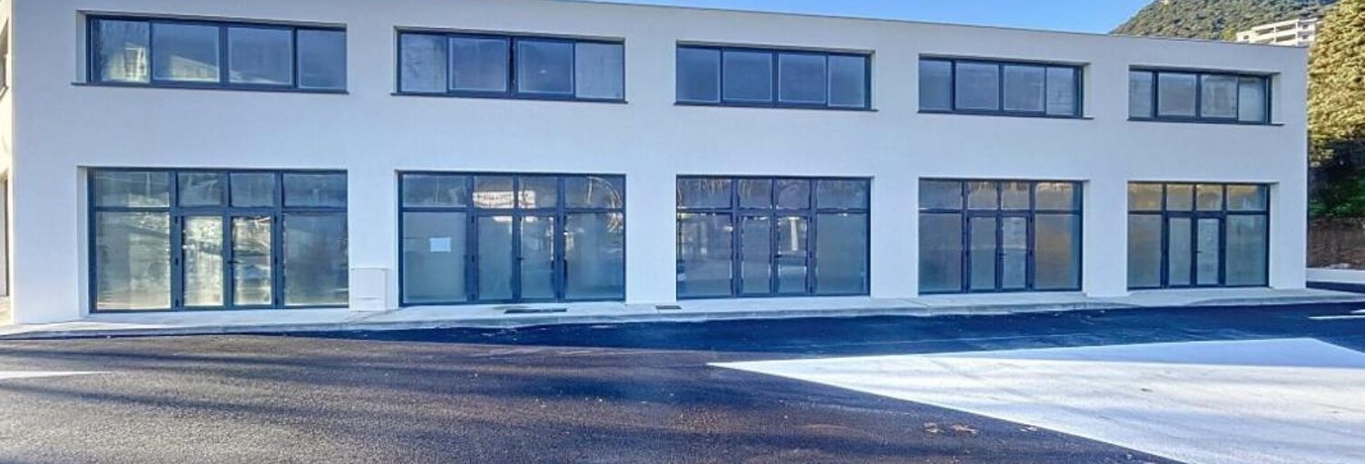 Commerce  134 m² à vendre à Alata (20167)