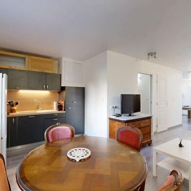 Local industriel  93000 €