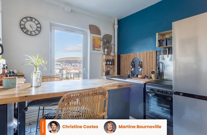 CLERMONT-FERRAND CENTRE : APPARTEMENT DE CHARME AVEC VUE DEGAGEE — photo 5
