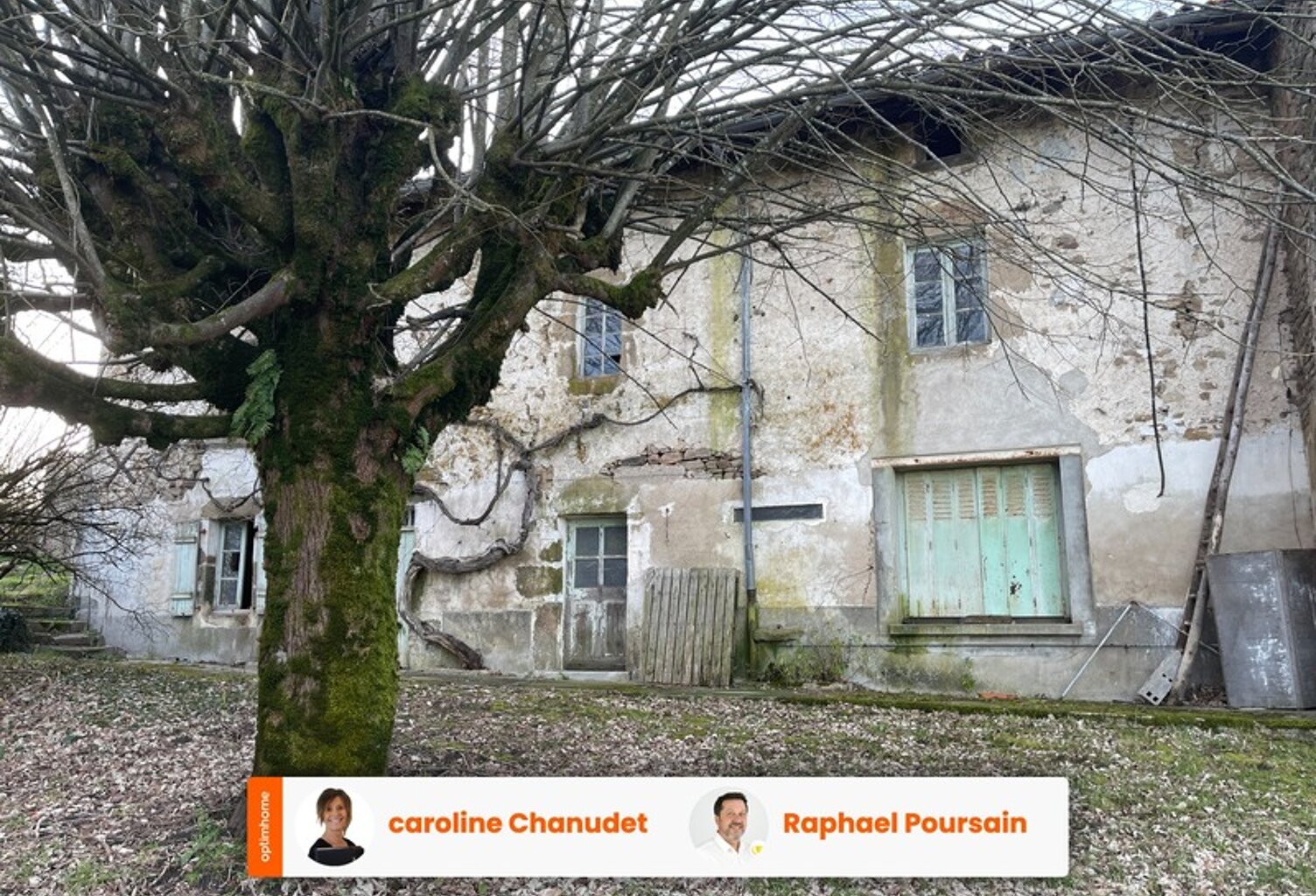 Trés belle maison en pierre à rénover avec grange et 1203 m2 de terrain — photo 1