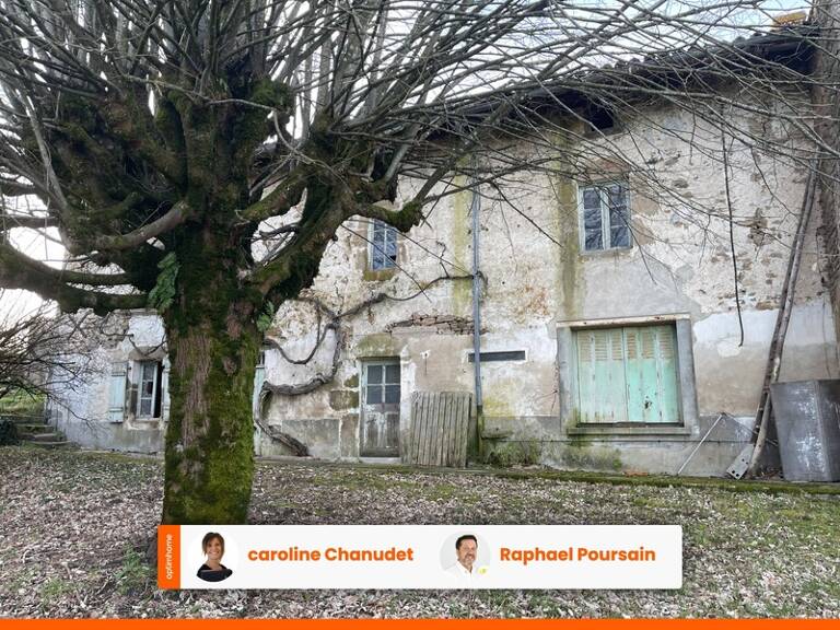 Trés belle maison en pierre à rénover avec grange et 1203 m2 de terrain — photo 1
