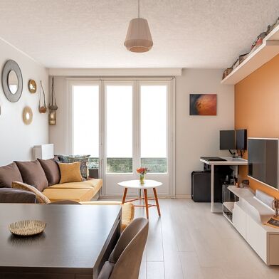 Appartement 3 pièces 215000 €