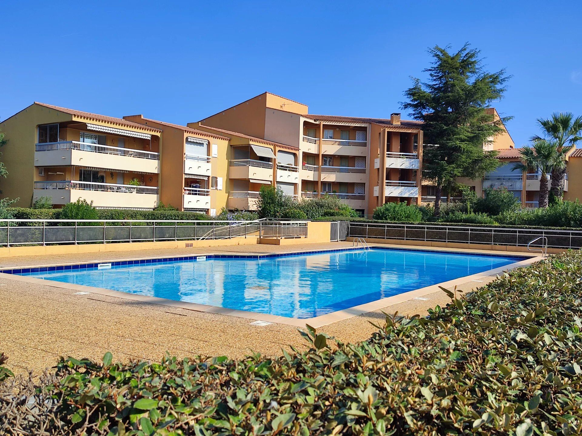 Appartement  T2 à vendre Lavandou (Le) 83980