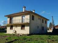 À vendre, Trie-sur-Baïse (Hautes-Pyrénées): Villa avec 6 chambres, garage/atelier et jardin de 990m². Cour avec parking, remise du jardin - à quelques minutes à pied des commerces — photo 3