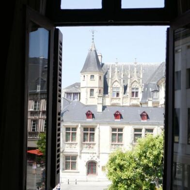 Appartement 3 pièces 1290 €