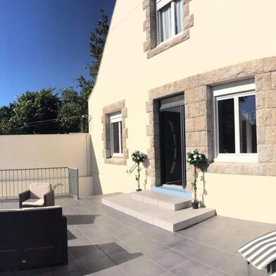 Appartement 4 pièces 830 €