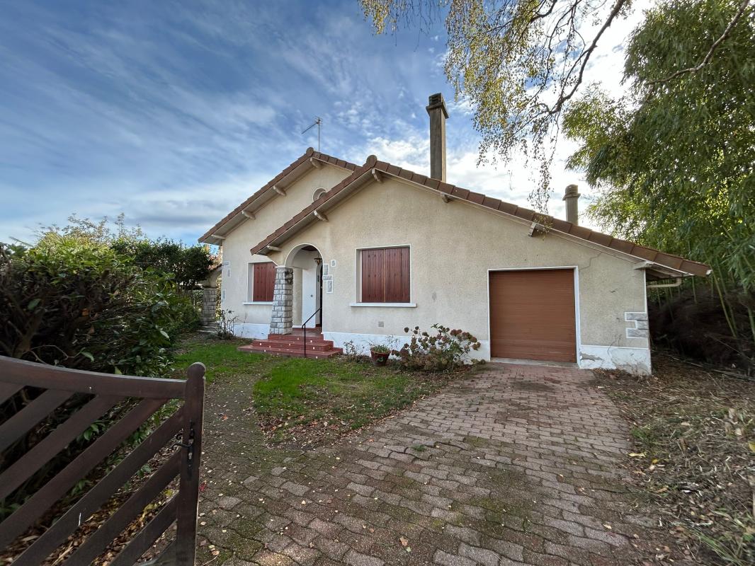 Villa / Maison  T6 à louer Lescar 64230