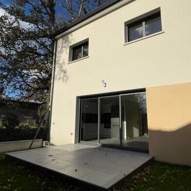 Maison 3 pièces 1400 €