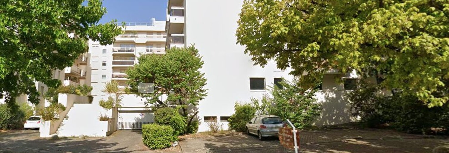 Garage  14 m² à louer à Bordeaux (33200)