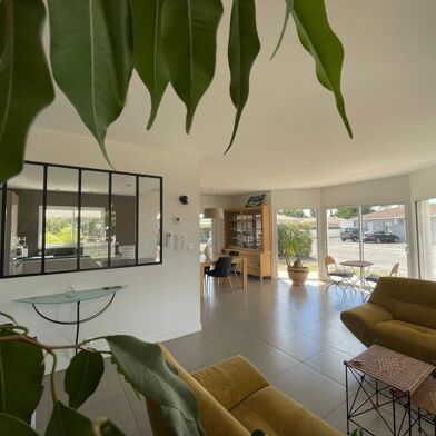 Maison 5 pièces 610000 €