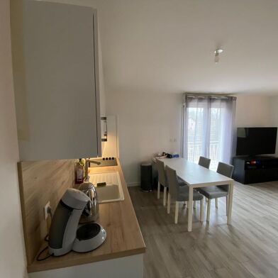 Appartement 2 pièces 870 €