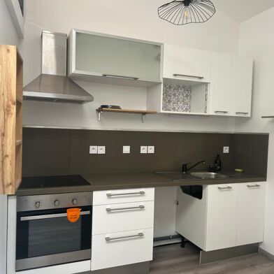 Appartement 3 pièces 1370 €