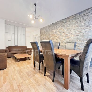 Appartement 4 pièces 168000 €