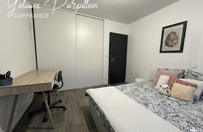 Appartement à vendre 4 pièces LA ROCHE SUR YON (85) — photo 4