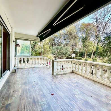 Appartement 5 pièces 599000 €