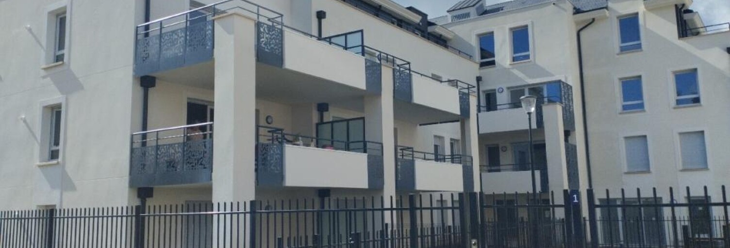 Garage   m² à louer à Beauvais (60000)