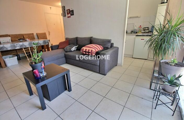 APPARTEMENT - RESIDENCE SECURISEE - CHAMBRE - EXTERIEUR - PLACE DE PARKING — photo 2