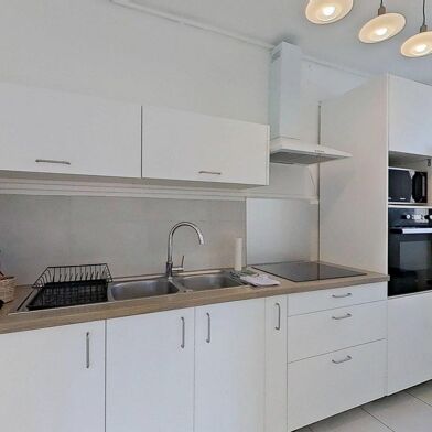 Appartement 3 pièces 995 €