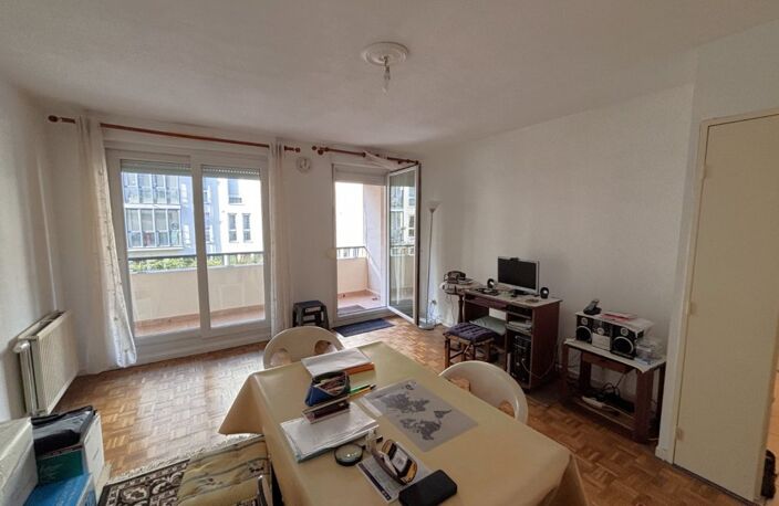 Appartement Type 4 - Parc BLANDAN - Lyon 7 — photo 3